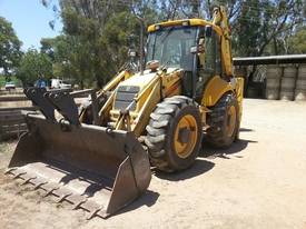 New Holland LB115 Backhoe - picture0' - Click to enlarge