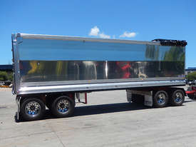 2007 TEFCO 4 AXLE CHASSIS TIP DOG TRAILER - picture0' - Click to enlarge