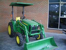 JOHN DEERE 3038E - picture0' - Click to enlarge