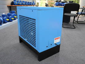 Refrigerated air dryer 40CFM spray painting - picture0' - Click to enlarge