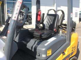 Liugong CLG2025H LPG / Petrol Counterbalance Forklift - picture0' - Click to enlarge