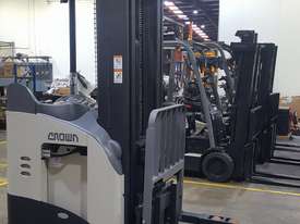 Crown Second Hand Single Reach Truck - picture0' - Click to enlarge