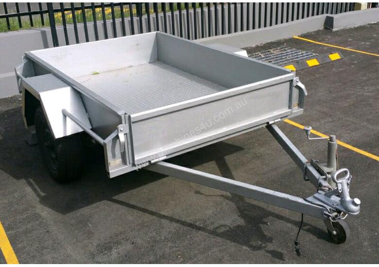 caption HIRE TRAILER $25 p/d