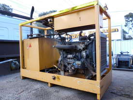 kohler 26hp 3cyl water cooled hydralic pack - picture0' - Click to enlarge