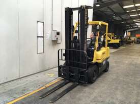 2.5T LPG  Counterbalance Forklift - picture1' - Click to enlarge