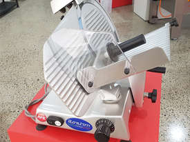 NEW BOSTON GLOBUS GRAVITY-FED SLICERS 250MM | 12 MONTHS WARRANTY - picture0' - Click to enlarge