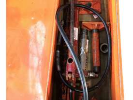 Enerpac Hydraulic Porta Power Kit Hand Pump Ram & Accessories - picture1' - Click to enlarge