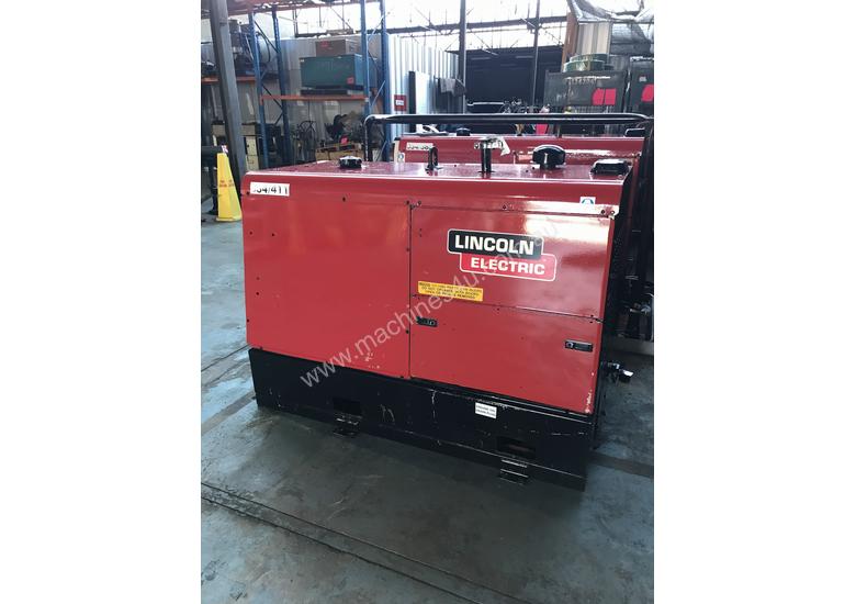 caption Lincoln Vantage 575 Diesel Welder Generator 500 Amps Welding 240 & 415 Power