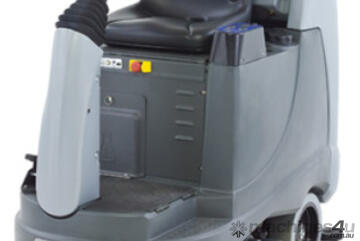 CLEANQUIP-Nilfisk Ride On Scrubber Dryer BR855