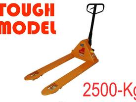 Pallet Truck 2.5-ton TWM BRAND - New with warranty - picture0' - Click to enlarge