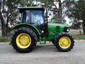 John Deere 5100 FWA/4WD Tractor - picture1' - Click to enlarge