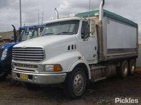 2007 Sterling LT9500 HX - picture2' - Click to enlarge