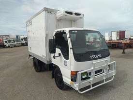 Isuzu NKR200 - picture0' - Click to enlarge