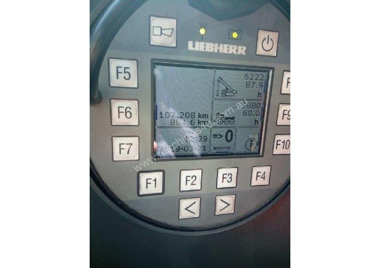 caption 2011 LIEBHERR LTM 1055-3.2 ALL TERRAIN CRANE