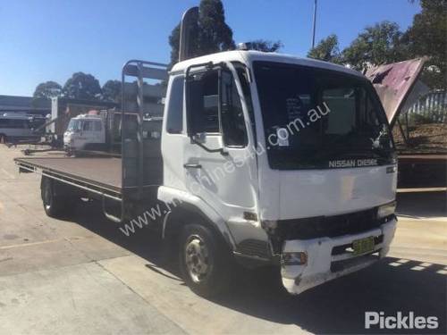 2005 Nissan Diesel UD MK240