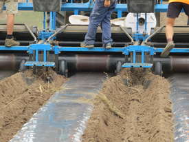 Triple Row Plastic Mulch Layer - picture2' - Click to enlarge