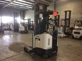 Electric Forklift Reach RR Series 2003 Warranty and Crown Services included - picture0' - Click to enlarge