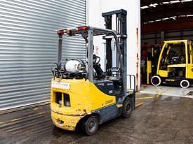 1.4T LPG Counterbalance Forklift - picture2' - Click to enlarge
