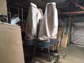 4 bag dust extractor - picture1' - Click to enlarge