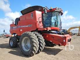 CASE IH 8010 Combine - picture0' - Click to enlarge