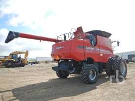 CASE IH 8010 Combine - picture1' - Click to enlarge