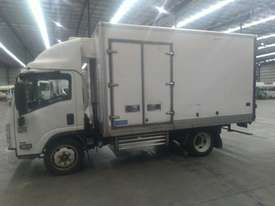 Isuzu NQR450M - picture2' - Click to enlarge