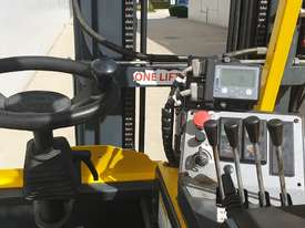 3.0T LPG Multi-Directional Forklift - picture2' - Click to enlarge
