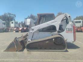 Bobcat T300 - picture2' - Click to enlarge