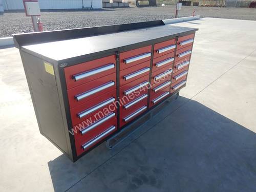 LOT # 0185 Work Bench/Tool Cabinet c/w 20 Drawers