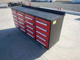 LOT # 0185 Work Bench/Tool Cabinet c/w 20 Drawers - picture0' - Click to enlarge