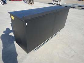 LOT # 0185 Work Bench/Tool Cabinet c/w 20 Drawers - picture1' - Click to enlarge