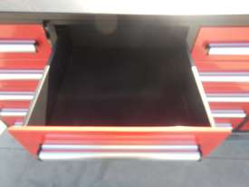 LOT # 0185 Work Bench/Tool Cabinet c/w 20 Drawers - picture2' - Click to enlarge