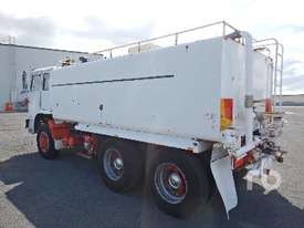 INTERNATIONAL ACCO 1950C Water Truck - picture2' - Click to enlarge