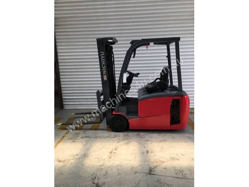 1.8T 3 Wheel Battery Electric Forklift