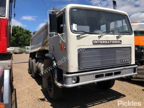 1984 International Acco F1950 D