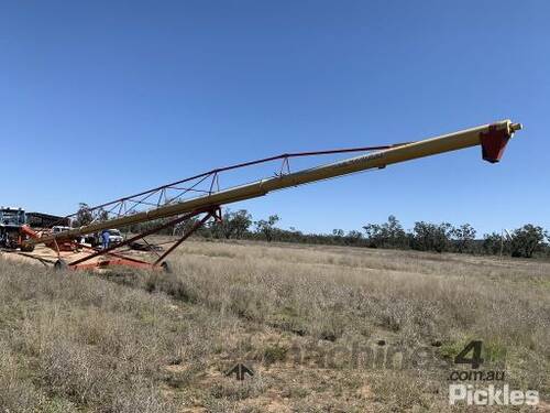 Westfield MK 130-91 Plus grain Auger, YOM unknown, swing hopper, 540 PTO. For Enquiries contact Aaro