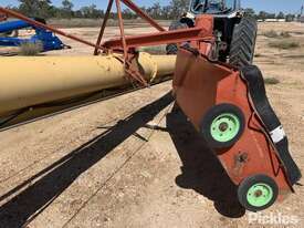 Westfield MK 130-91 Plus grain Auger, YOM unknown, swing hopper, 540 PTO. For Enquiries contact Aaro - picture2' - Click to enlarge