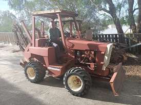 4010  dd , 49 hp , starts and drives , for parts , or sell complete machine - picture0' - Click to enlarge