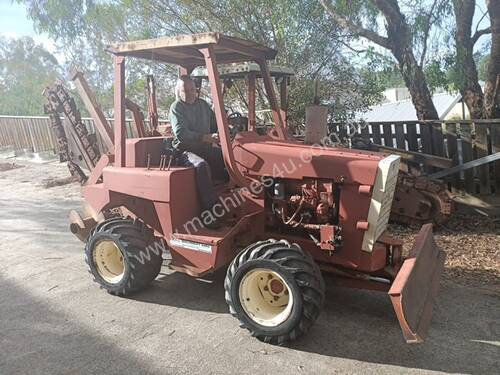 4010  dd , 49 hp , starts and drives , for parts , or sell complete machine