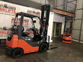 TOYOTA 8FG18 DELUXE S/N 33264 DUAL FUEL LPG/PETROL FORKLIFT 4.5 METER 2 STAGE 2 TON 2000 KG CAPACITY - picture2' - Click to enlarge