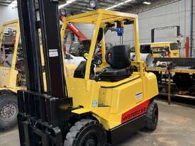 Hyster 2.5T LPG 2 Stage Forklift Sideshift - picture1' - Click to enlarge