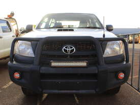 Toyota 2010 Hilux Dual Cab Ute - picture0' - Click to enlarge