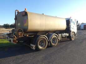 Mitsubishi FV500 6x4 Water Truck - picture0' - Click to enlarge