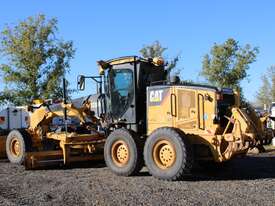 Caterpillar 120M Grader - picture2' - Click to enlarge