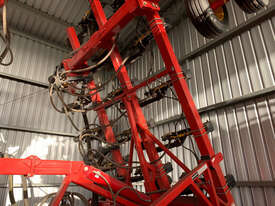 2017 Bourgault 3320 Paralink Air Drills - picture1' - Click to enlarge