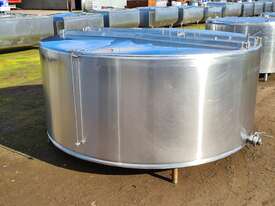 STAINLESS STEEL TANK, MILK VAT 2500 LT - picture0' - Click to enlarge