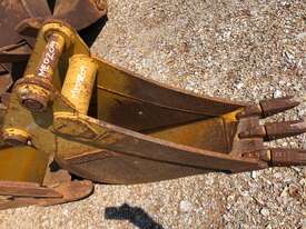 8T Hogan Trench Bucket  - picture0' - Click to enlarge