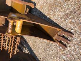 8T Hogan Trench Bucket  - picture0' - Click to enlarge