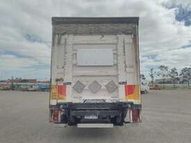 Hino FD High Grade - picture2' - Click to enlarge