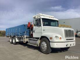 1997 Freightliner FL112 - picture0' - Click to enlarge